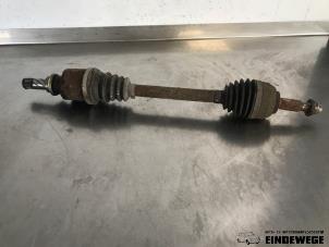 Gebruikte Homokineetas links-voor Renault Modus/Grand Modus (JP) 1.2 16V TCE 100 Prijs € 30,00 Margeregeling aangeboden door Auto- en demontagebedrijf Eindewege