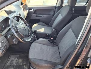 Gebruikte Bekleding Set (compleet) Ford Fusion 1.4 16V Prijs op aanvraag aangeboden door Auto- en demontagebedrijf Eindewege