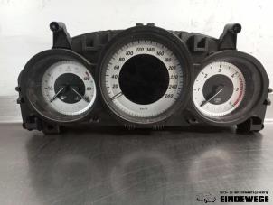 Gebruikte Instrumentenpaneel Mercedes C (W204) 2.2 C-180 CDI 16V BlueEFFICIENCY Prijs € 157,50 Margeregeling aangeboden door Auto- en demontagebedrijf Eindewege