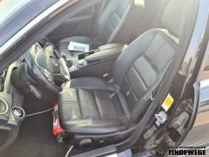 Gebruikte Stoel links Mercedes C (W204) 2.2 C-180 CDI 16V BlueEFFICIENCY Prijs op aanvraag aangeboden door Auto- en demontagebedrijf Eindewege