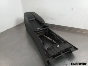 Gebruikte Armsteun Mercedes C (W204) 2.2 C-180 CDI 16V BlueEFFICIENCY Prijs € 52,50 Margeregeling aangeboden door Auto- en demontagebedrijf Eindewege