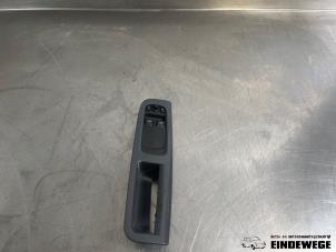 Gebruikte Combischakelaar ramen Volvo C30 (EK/MK) 1.6 D 16V Prijs € 20,00 Margeregeling aangeboden door Auto- en demontagebedrijf Eindewege