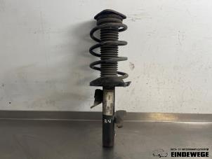 Gebruikte Mac Phersonpoot rechts-voor Volvo C30 (EK/MK) 1.6 D 16V Prijs € 40,00 Margeregeling aangeboden door Auto- en demontagebedrijf Eindewege