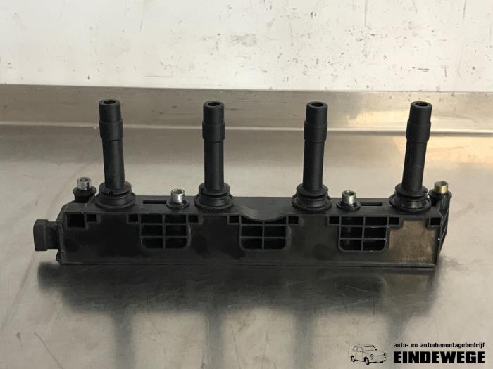 Gebruikte Bobine Opel Astra G (F08/48) 1.6 16V Prijs € 30,00 Margeregeling aangeboden door Auto- en demontagebedrijf Eindewege