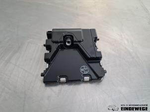 Gebruikte Camera voorzijde Lexus NX I (Z1) 300h 2.5 16V 4x4 Prijs € 315,00 Margeregeling aangeboden door Auto- en demontagebedrijf Eindewege