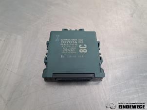 Gebruikte PDC Module Lexus NX I (Z1) 300h 2.5 16V 4x4 Prijs € 78,50 Margeregeling aangeboden door Auto- en demontagebedrijf Eindewege