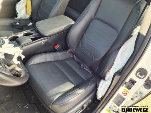 Gebruikte Rugleuning links (stoel) Lexus NX I (Z1) 300h 2.5 16V 4x4 Prijs op aanvraag aangeboden door Auto- en demontagebedrijf Eindewege