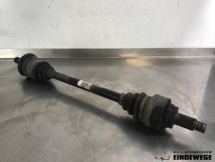 Gebruikte Aandrijfas links-achter BMW 1 serie (F20) 116i 1.6 16V Prijs € 63,50 Margeregeling aangeboden door Auto- en demontagebedrijf Eindewege