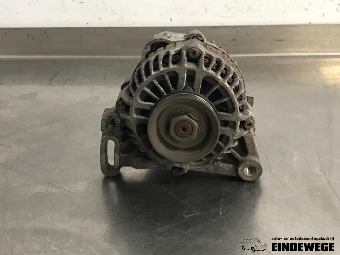Gebruikte Dynamo Renault Clio II (BB/CB) 1.2 16V Prijs € 30,00 Margeregeling aangeboden door Auto- en demontagebedrijf Eindewege