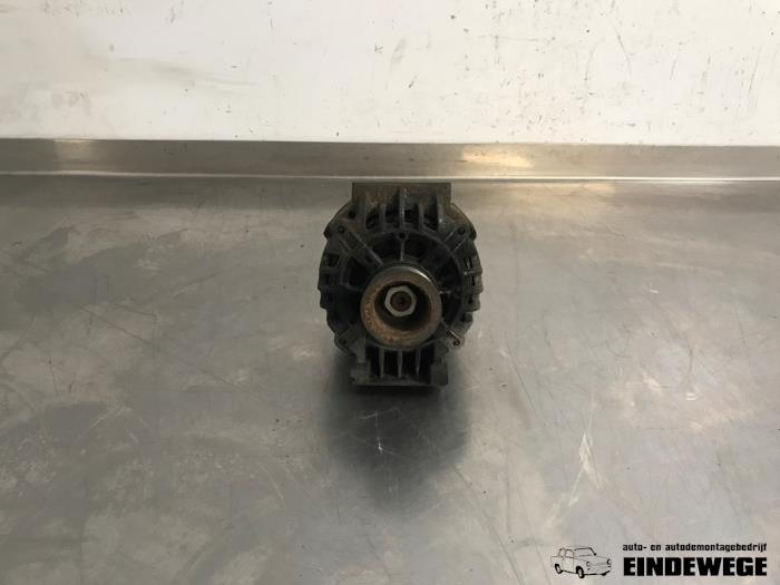 Gebruikte Dynamo Renault Megane Break/Grandtour (KA) 1.8 16V Prijs op aanvraag aangeboden door Auto- en demontagebedrijf Eindewege