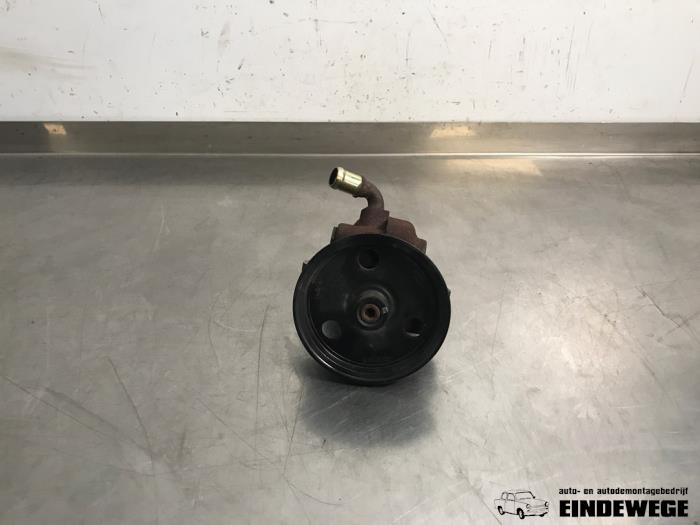 Gebruikte Stuurpomp Ford Ka I 1.3i Prijs € 35,00 Margeregeling aangeboden door Auto- en demontagebedrijf Eindewege
