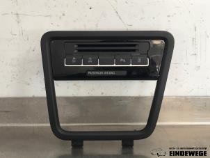 Gebruikte Schakelaar Seat Alhambra (7N) 1.4 TSI 16V Prijs € 30,00 Margeregeling aangeboden door Auto- en demontagebedrijf Eindewege