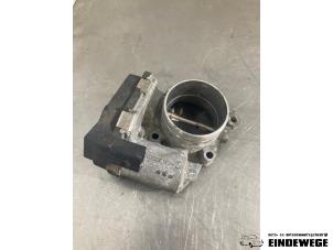 Gebruikte Gasklephuis Volkswagen Passat (3C2) 2.0 FSI 16V Prijs € 35,00 Margeregeling aangeboden door Auto- en demontagebedrijf Eindewege