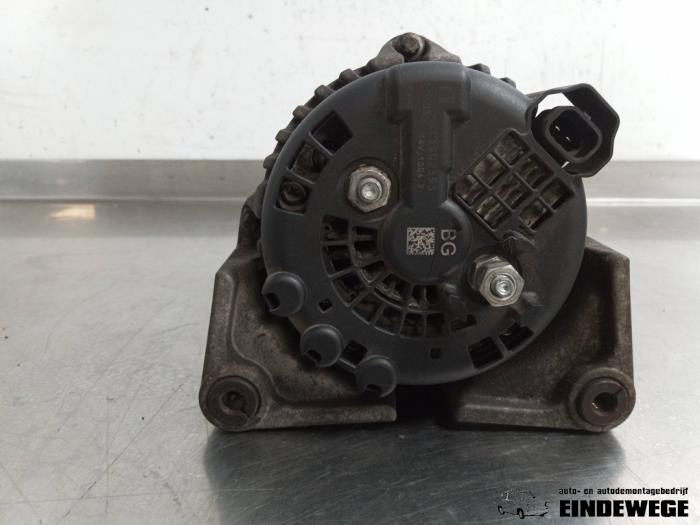 Gebruikte Dynamo Chevrolet Cruze (305) 1.8 16V VVT Prijs € 40,00 Margeregeling aangeboden door Auto- en demontagebedrijf Eindewege