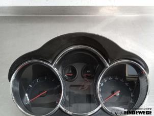 Gebruikte Instrumentenpaneel Chevrolet Cruze (305) 1.8 16V VVT Prijs € 52,50 Margeregeling aangeboden door Auto- en demontagebedrijf Eindewege