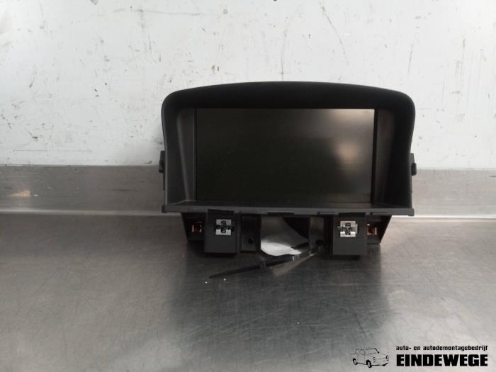 Gebruikte Display Interieur Chevrolet Cruze (305) 1.8 16V VVT Prijs € 157,50 Margeregeling aangeboden door Auto- en demontagebedrijf Eindewege