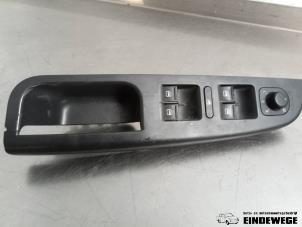 Gebruikte Combischakelaar ramen Volkswagen Golf V Variant (1K5) 1.4 TSI 122 16V Prijs € 15,00 Margeregeling aangeboden door Auto- en demontagebedrijf Eindewege