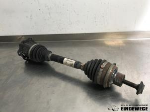 Gebruikte Aandrijfas links-voor Audi A5 Sportback (F5A/F5F) 2.0 TDI 16V Quattro Prijs € 210,00 Margeregeling aangeboden door Auto- en demontagebedrijf Eindewege