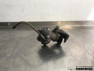 Gebruikte Remklauw (Tang) links-achter Audi A5 Sportback (F5A/F5F) 2.0 TDI 16V Quattro Prijs € 105,00 Margeregeling aangeboden door Auto- en demontagebedrijf Eindewege