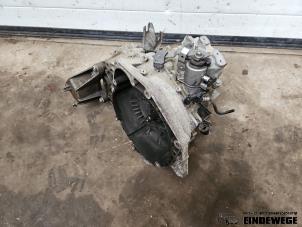 Gebruikte Versnellingsbak Opel Zafira Tourer (P12) 2.0 CDTI 16V 110 Ecotec Prijs € 315,00 Margeregeling aangeboden door Auto- en demontagebedrijf Eindewege