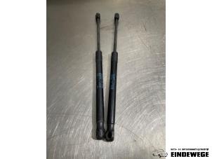 Gebruikte Set Gasdempers Achterklep Seat Altea XL (5P5) 1.8 TFSI 16V Prijs € 20,00 Margeregeling aangeboden door Auto- en demontagebedrijf Eindewege