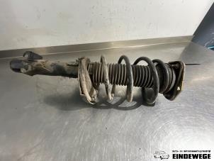 Gebruikte Voorpoot links Mazda 3 Sport (BK) 1.6i 16V Prijs € 35,00 Margeregeling aangeboden door Auto- en demontagebedrijf Eindewege