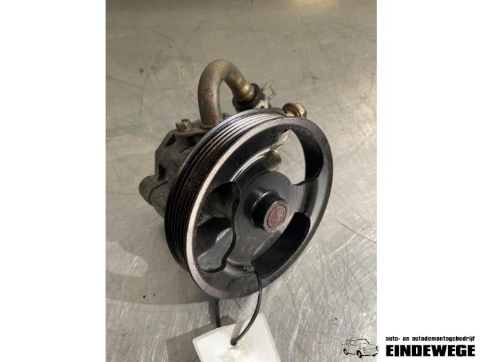 Gebruikte Servopomp Mazda 3 Sport (BK) 1.6i 16V Prijs € 52,50 Margeregeling aangeboden door Auto- en demontagebedrijf Eindewege