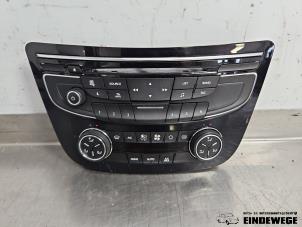 Gebruikte Chaufage Bedieningspaneel Peugeot 508 (8D) 1.6 THP 16V Prijs € 52,50 Margeregeling aangeboden door Auto- en demontagebedrijf Eindewege