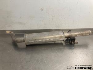 Gebruikte Uitlaat Middendemper Volkswagen Golf IV (1J1) 1.6 Prijs € 25,00 Margeregeling aangeboden door Auto- en demontagebedrijf Eindewege