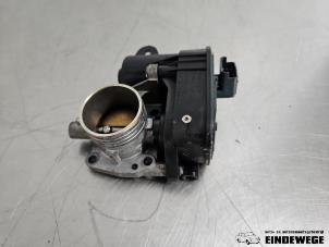 Gebruikte Gasklephuis Peugeot 208 I (CA/CC/CK/CL) 1.0 Vti 12V PureTech Prijs € 30,00 Margeregeling aangeboden door Auto- en demontagebedrijf Eindewege