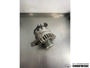 Gebruikte Dynamo Toyota Yaris II (P9) 1.4 D-4D Prijs € 105,00 Margeregeling aangeboden door Auto- en demontagebedrijf Eindewege