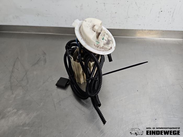 Gebruikte Tank element Pomp Mercedes C Estate (S204) 2.2 C-200 CDI 16V . Prijs € 35,00 Margeregeling aangeboden door Auto- en demontagebedrijf Eindewege
