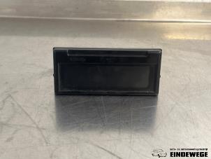 Gebruikte Display Interieur Volvo C30 (EK/MK) 1.6 D 16V Prijs € 20,00 Margeregeling aangeboden door Auto- en demontagebedrijf Eindewege