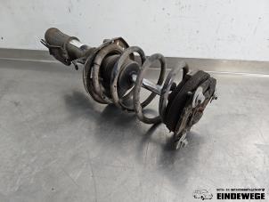 Gebruikte Schokdemperpoot links-voor Renault Scénic III (JZ) 1.6 Energy dCi 130 Prijs € 40,00 Margeregeling aangeboden door Auto- en demontagebedrijf Eindewege