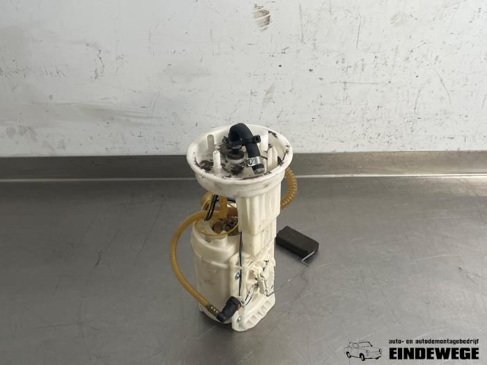 Gebruikte Tank element Pomp Peugeot 208 I (CA/CC/CK/CL) 1.0 Vti 12V PureTech Prijs € 30,00 Margeregeling aangeboden door Auto- en demontagebedrijf Eindewege