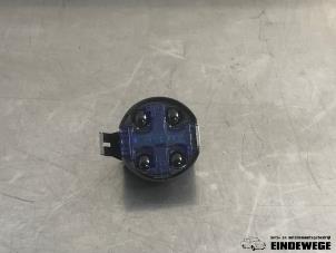 Gebruikte Sensor regen Mitsubishi Attrage (A1) 1.2 12V Prijs € 20,00 Margeregeling aangeboden door Auto- en demontagebedrijf Eindewege