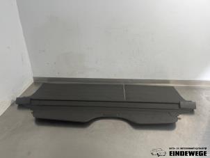 Gebruikte Dekzeil Bagageruimte Mitsubishi Space Star (DG) 1.8 16V GDI Prijs € 40,00 Margeregeling aangeboden door Auto- en demontagebedrijf Eindewege