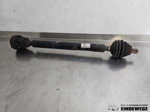 Gebruikte Aandrijfas rechts-voor Volkswagen Touran (1T1/T2) 1.6 FSI 16V Prijs € 35,00 Margeregeling aangeboden door Auto- en demontagebedrijf Eindewege