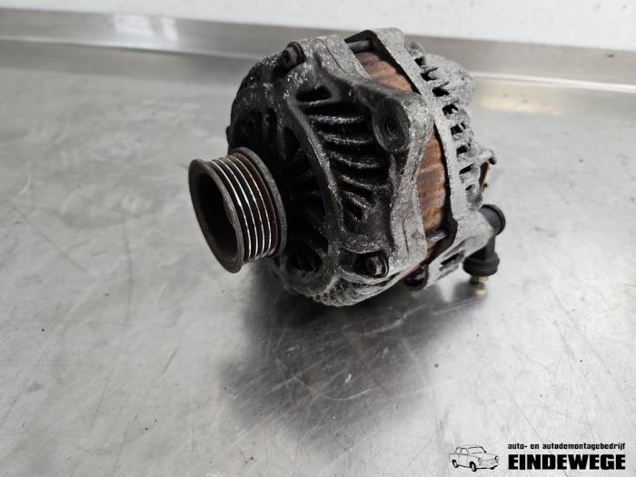 Dynamo van een Subaru Outback (BP) 2.5 16V 2005