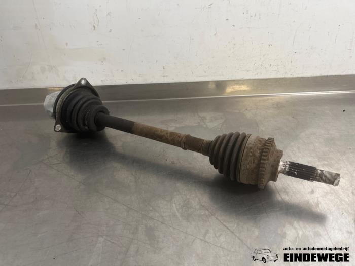 Gebruikte Steekas links-voor Renault Clio II (BB/CB) 1.4 16V Prijs € 35,00 Margeregeling aangeboden door Auto- en demontagebedrijf Eindewege