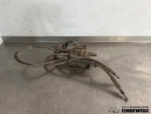 Gebruikte Handrem motor Opel Zafira Tourer (P12) 2.0 CDTI 16V 110 Ecotec Prijs € 105,00 Margeregeling aangeboden door Auto- en demontagebedrijf Eindewege