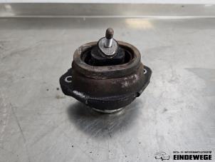 Gebruikte Motorrubber BMW X5 (E53) 3.0 24V Prijs € 20,00 Margeregeling aangeboden door Auto- en demontagebedrijf Eindewege