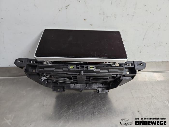 Gebruikte Display Interieur Audi Q5 (FYB/FYG) 2.0 50 TFSI e 16V Quattro Prijs € 105,00 Margeregeling aangeboden door Auto- en demontagebedrijf Eindewege