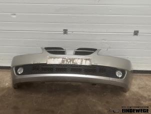 Gebruikte Bumper voor Nissan Almera (N16) 1.5 16V Prijs € 52,50 Margeregeling aangeboden door Auto- en demontagebedrijf Eindewege