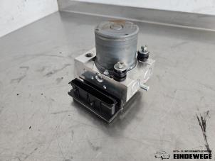 Gebruikte ABS Pomp Landrover Discovery III (LAA/TAA) 2.7 TD V6 Prijs € 105,00 Margeregeling aangeboden door Auto- en demontagebedrijf Eindewege