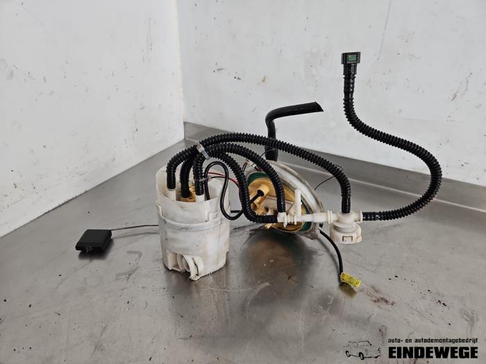 Gebruikte Tank element Pomp Landrover Discovery III (LAA/TAA) 2.7 TD V6 Prijs € 105,00 Margeregeling aangeboden door Auto- en demontagebedrijf Eindewege