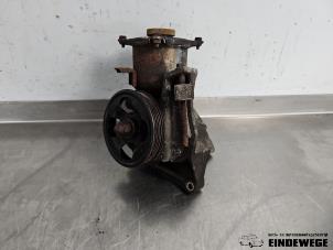 Gebruikte Pomp Servo Subaru Forester (SF) 2.0 16V X Prijs € 40,00 Margeregeling aangeboden door Auto- en demontagebedrijf Eindewege