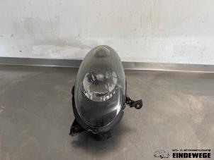 Gebruikte Koplamp links Nissan Micra (K12) 1.2 16V Prijs € 40,00 Margeregeling aangeboden door Auto- en demontagebedrijf Eindewege