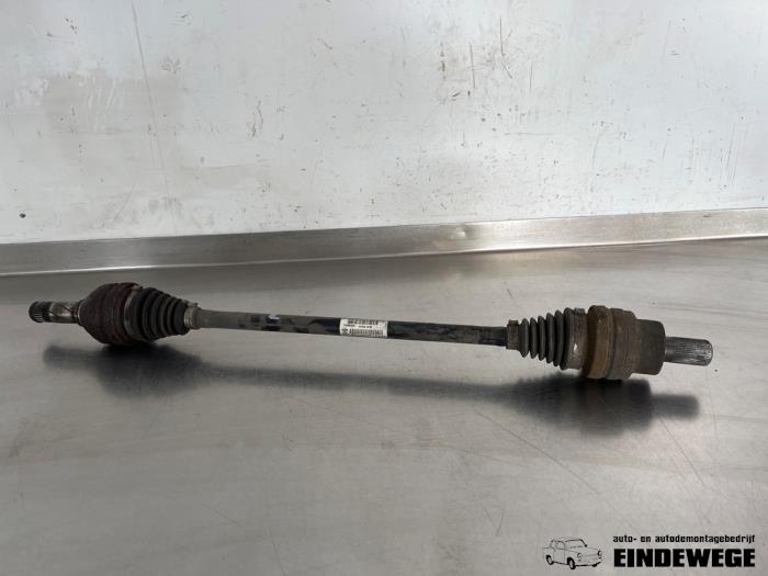 Gebruikte Aandrijfas links-achter Volvo V70 (SW) 2.5 T 20V AWD Prijs € 35,00 Margeregeling aangeboden door Auto- en demontagebedrijf Eindewege