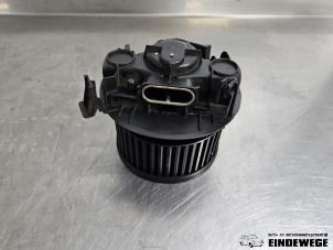 Gebruikte Aanjager Renault Twingo II (CN) 1.5 dCi 70 Prijs € 25,00 Margeregeling aangeboden door Auto- en demontagebedrijf Eindewege